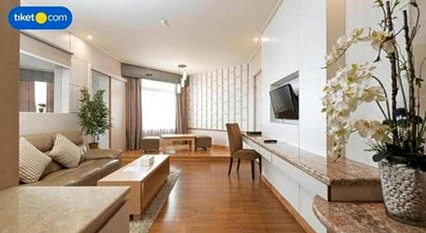 Horison Ultima Makassar