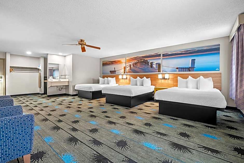 Days Inn by Wyndham Troy
