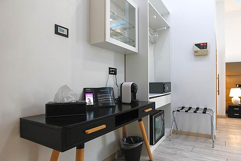 Escape Luxury Suite - CA Domus Collection