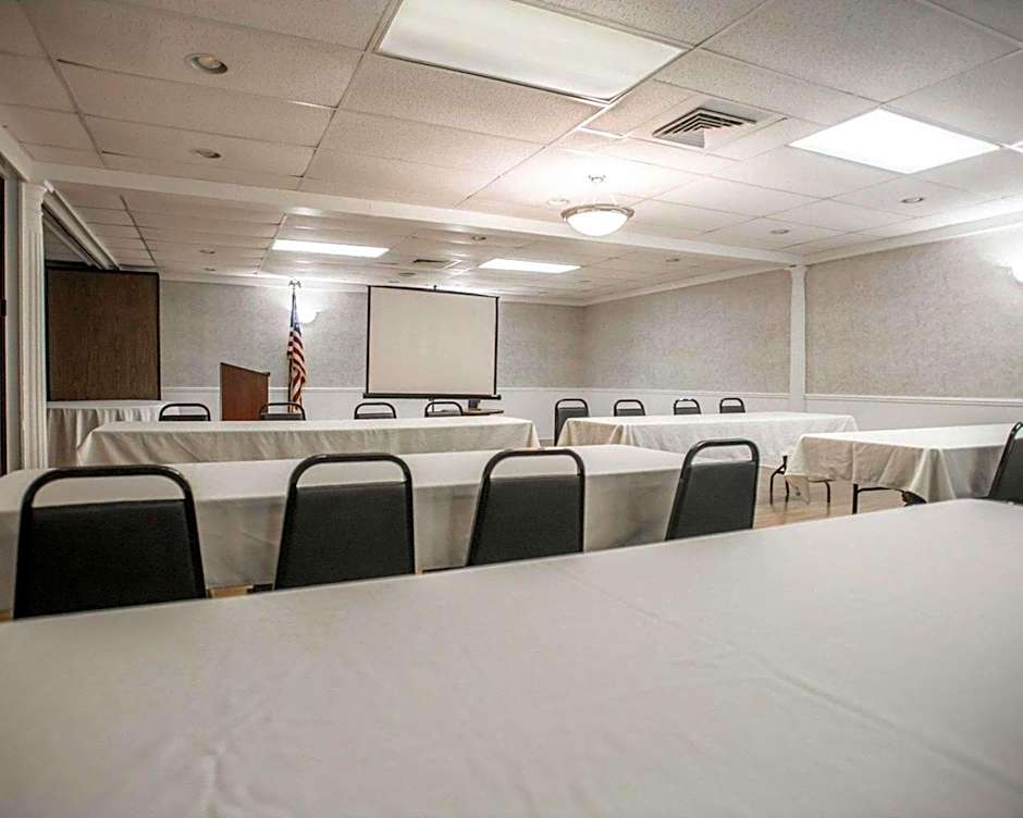 Econo Lodge Inn & Suites Shamokin Dam - Selinsgrove