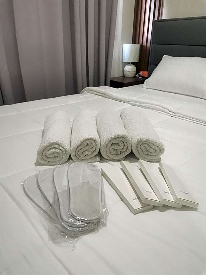 2BR SMDC Bloom Residences Near NAIA Wi-fi +Netflix