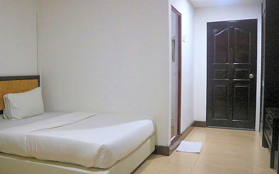 Hotel Riau Holidays
