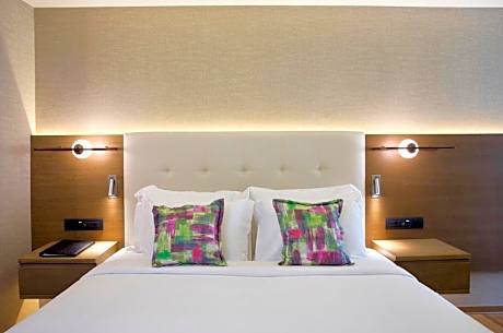 Superior Room with Atrium View