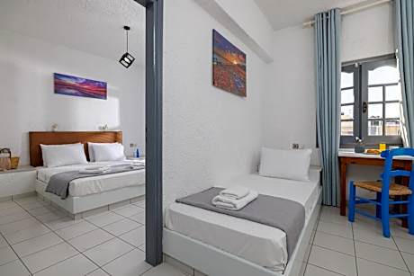 Triple Room with Terrace