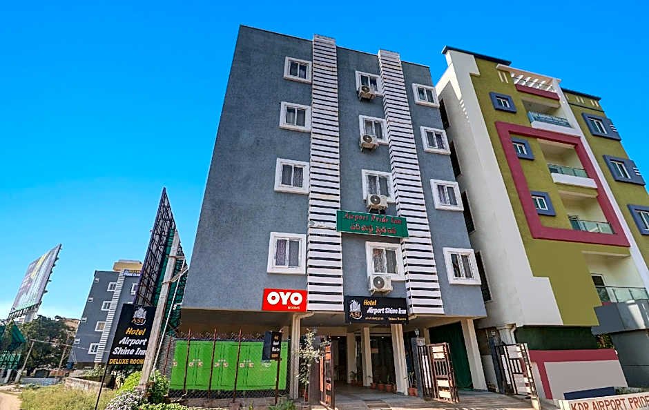 Hotel Airport Shine Inn by OYO – Hyderabad, IA