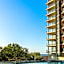 Oaks Redcliffe Mon Komo Suites