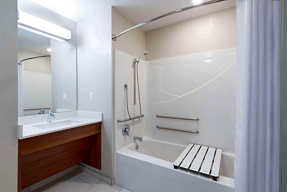 Photo 1 of 2 of 1 Queen Bed Suite, Hearing/Mobility Accessible, Grab Bars, Bathtub, Nonsmoking