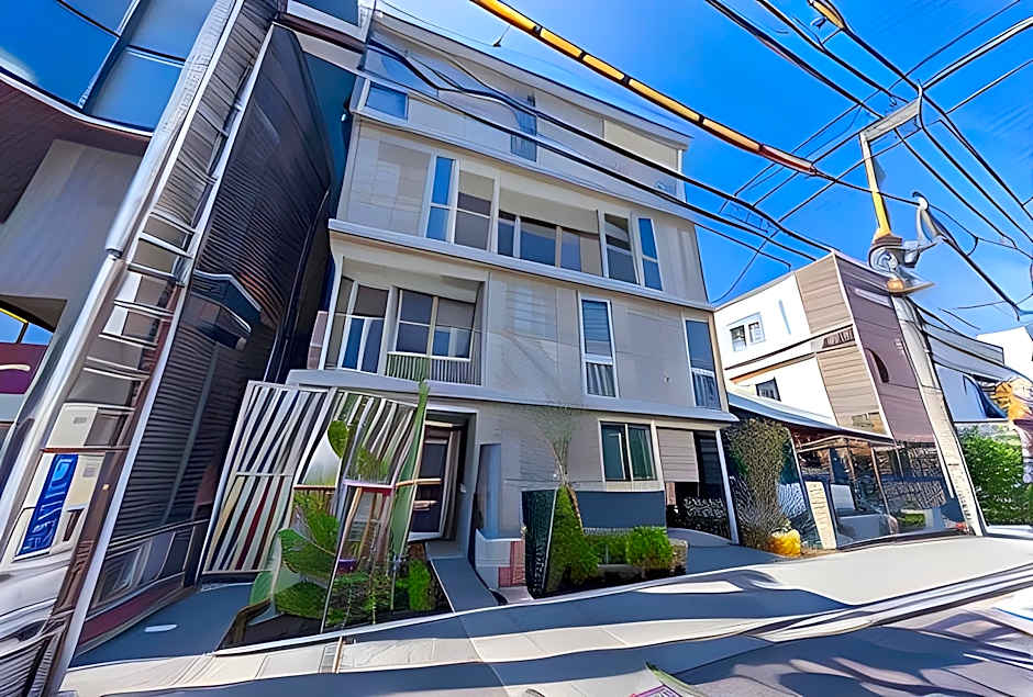 plat hostel keikyu kamakura wave