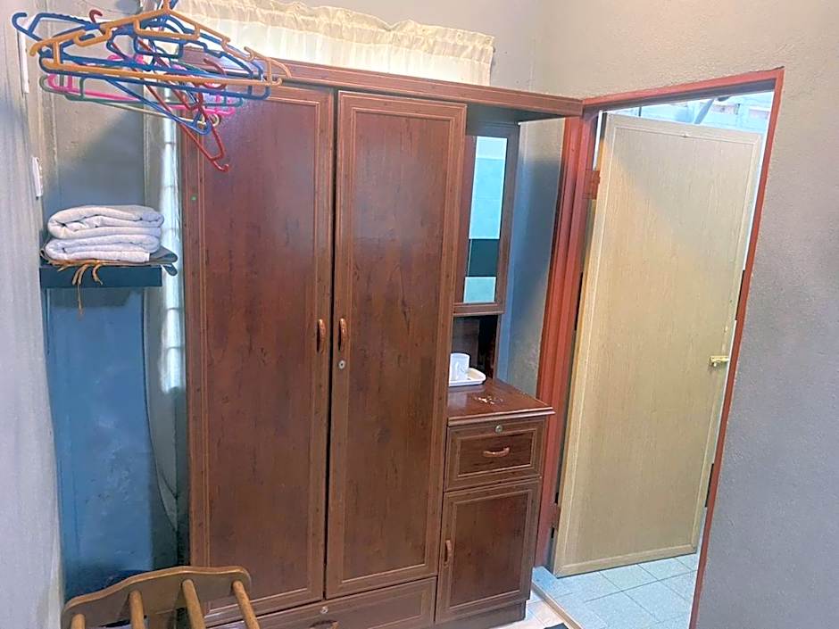 OYO 90910 Homestay D Lalang Inn