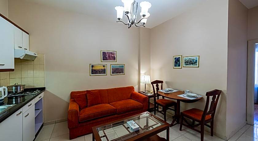 Comfort Hotel Suites