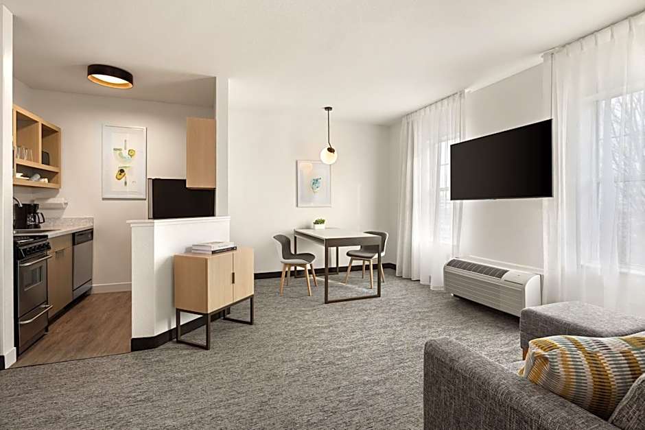 TownePlace Suites by Marriott Chicago Lombard