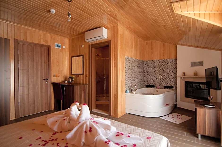defne otel