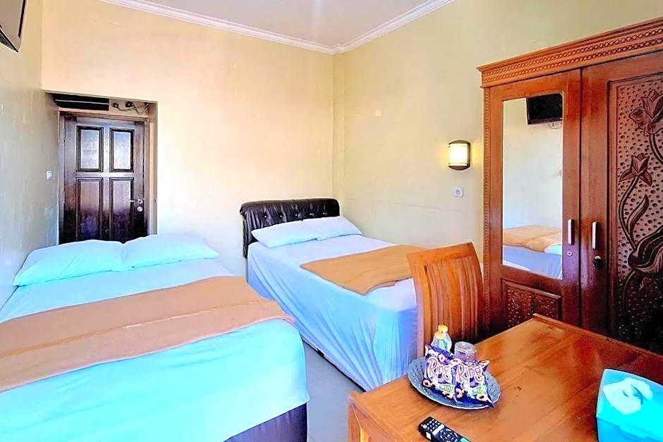 Griya Pradipa Syariah Near Balai Kota Batu Mitra RedDoorz