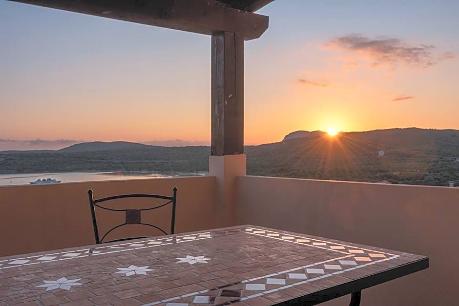 Baia de Bahas Residence