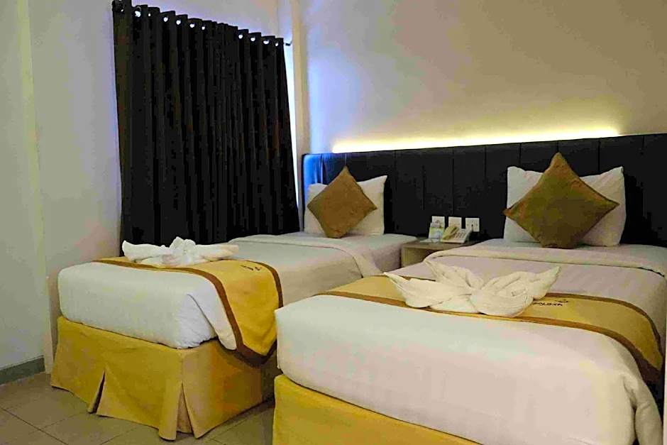 Splash Hotel