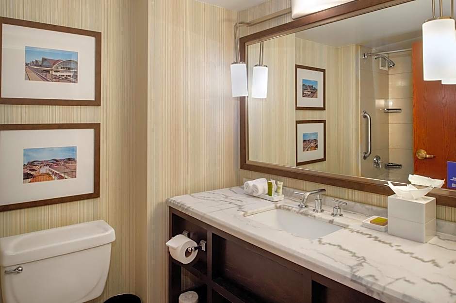 Hilton St. Louis Airport