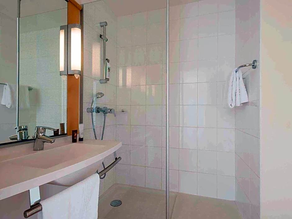 ibis Nantes Centre Gare Sud