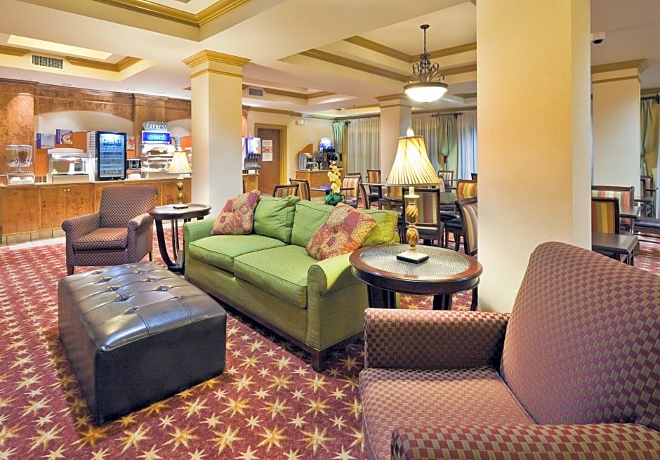 Holiday Inn Express Hotel & Suites Pell City By IHG