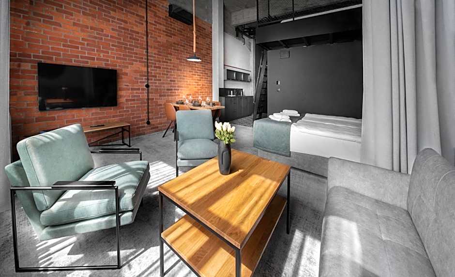 MONTOWNIA Lofts & Experience
