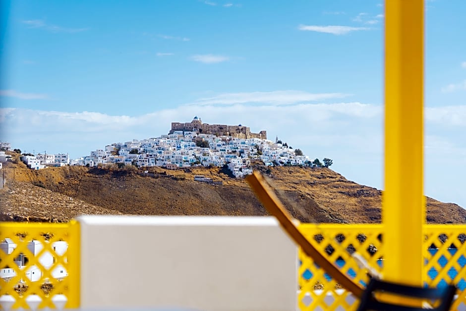 Aelia Apartments & Suites