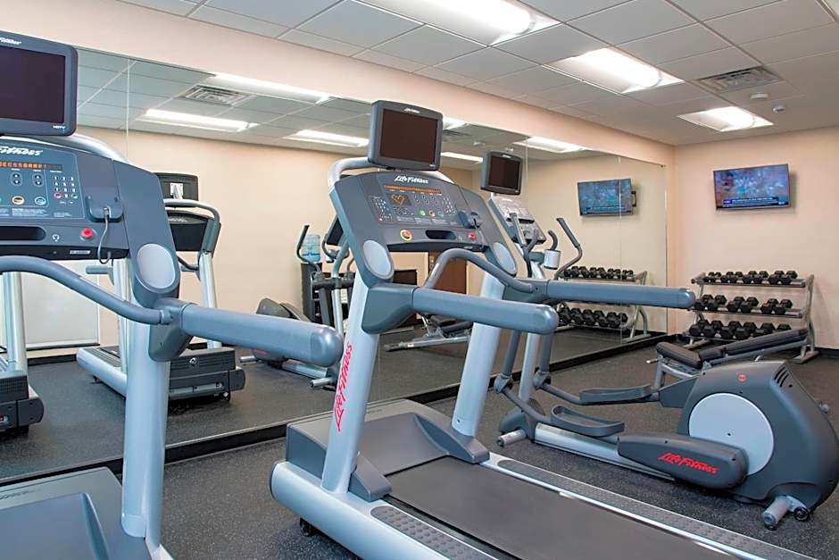 Fairfield Inn & Suites by Marriott Jackson Clinton