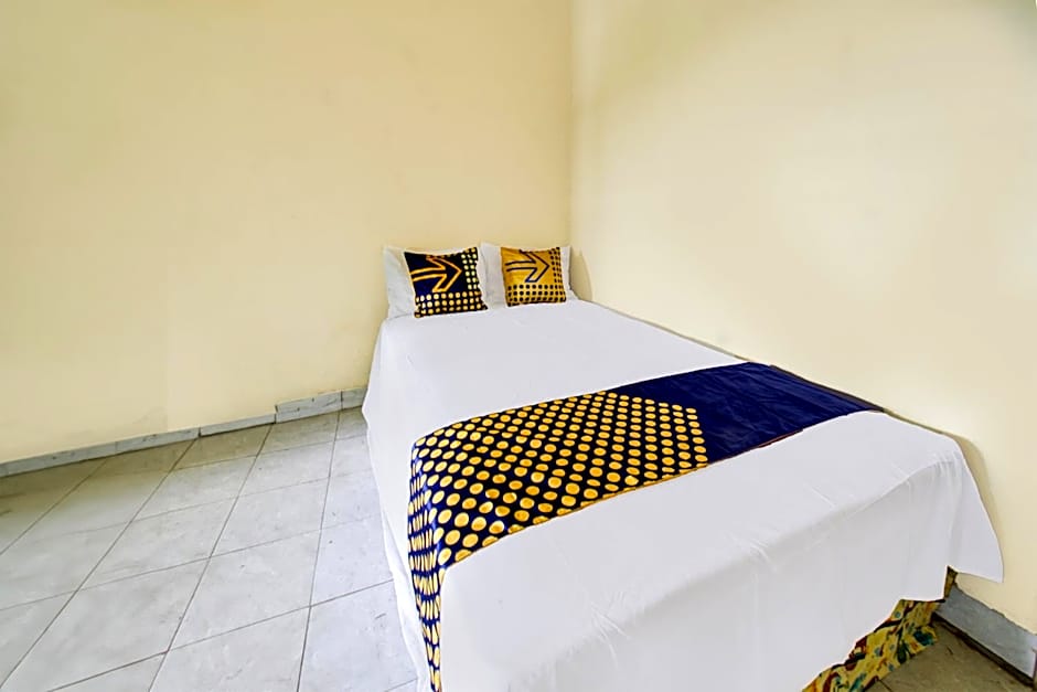 OYO Life 93256 Kos Meninting