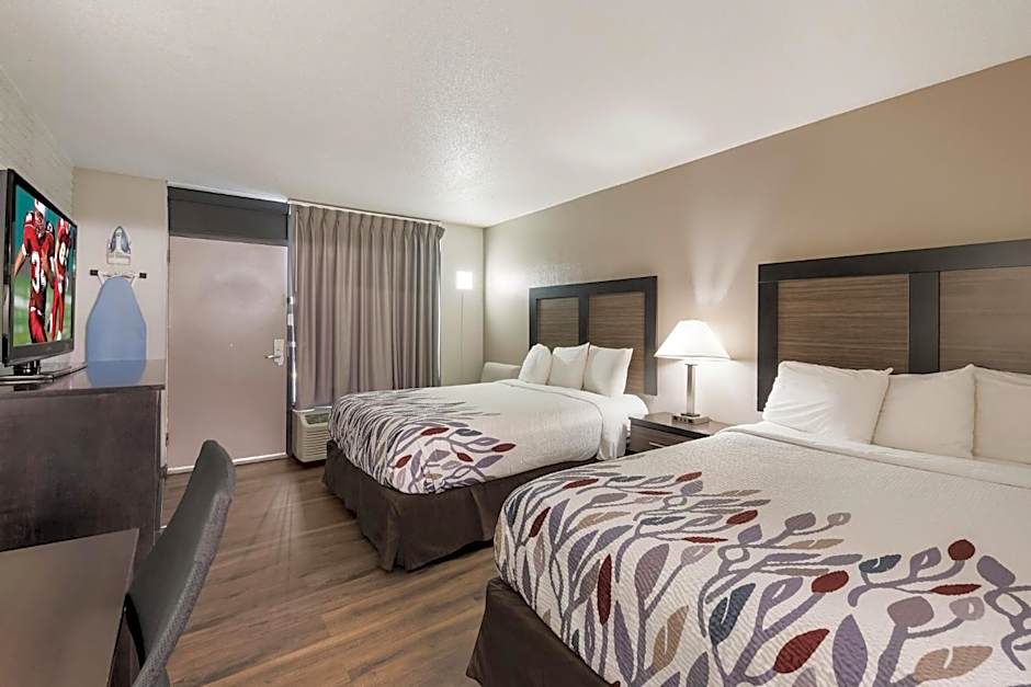 Red Roof Inn Lenoir
