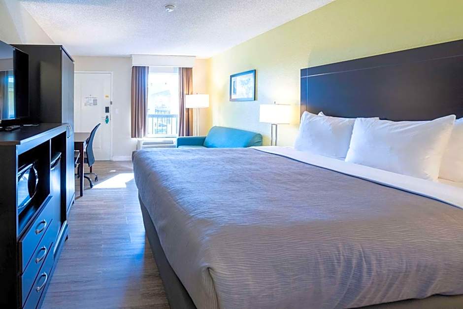 Quality Inn Palm Beach International Airport
