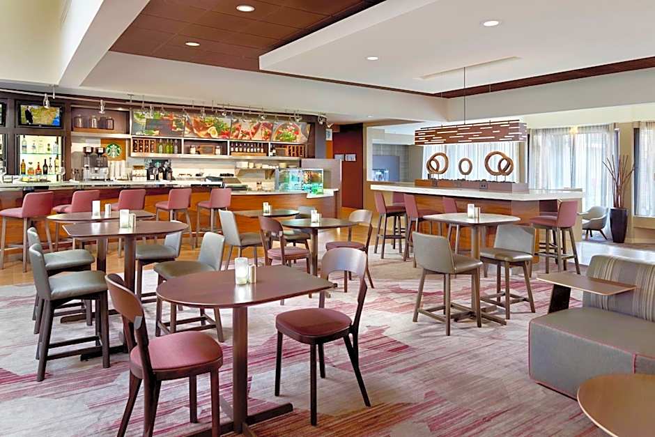 Courtyard by Marriott Raleigh Midtown