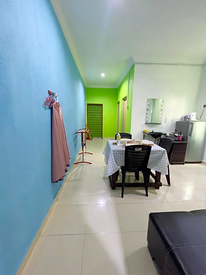 Noor Studio Homestay