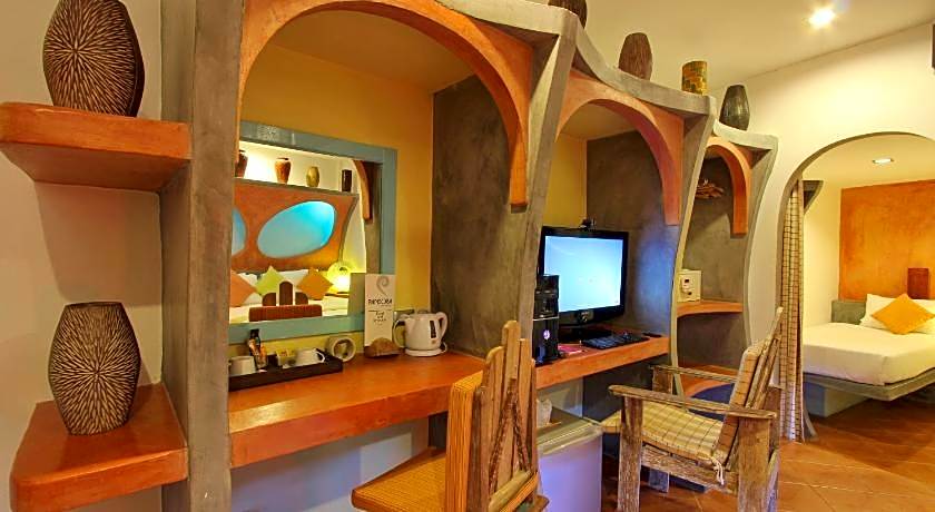 Pandora Lifestyle Hotel