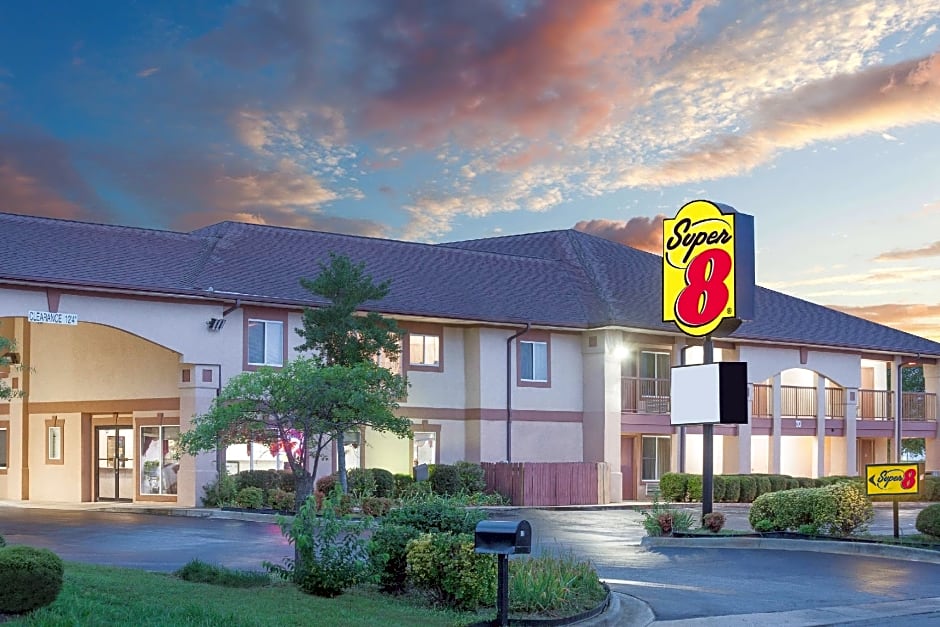 Super 8 by Wyndham Decatur Priceville