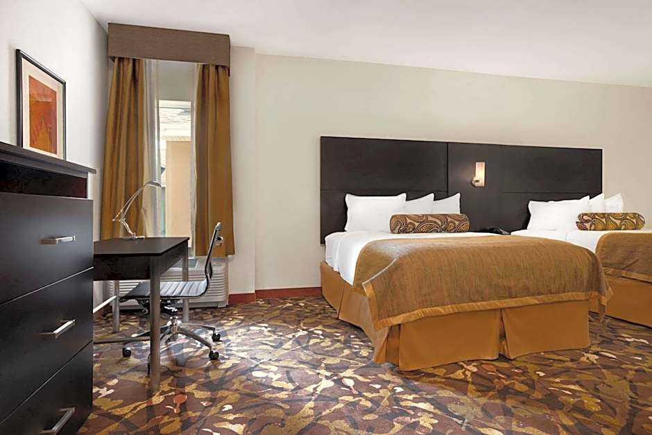 Baymont by Wyndham Hobbs