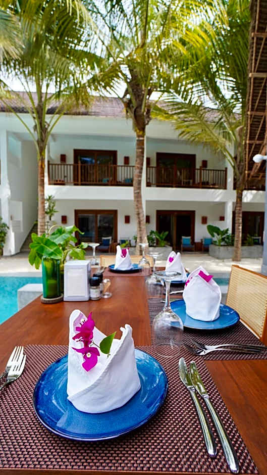 Casa Beach Hotel "Casa Del Mar"