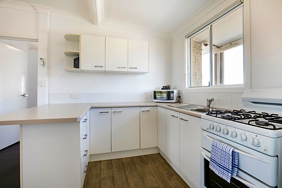 Nightcap at Golden Beach Tavern