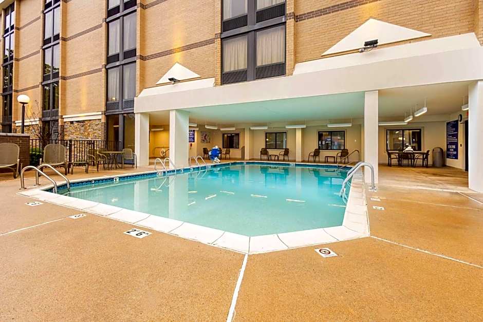 Heritage Inn Suites Houston/Sugar Land, Trademark by Wyndham