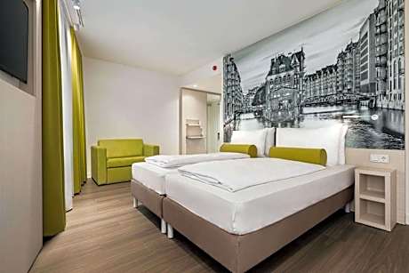 Super 8 by Wyndham Hamburg Mitte