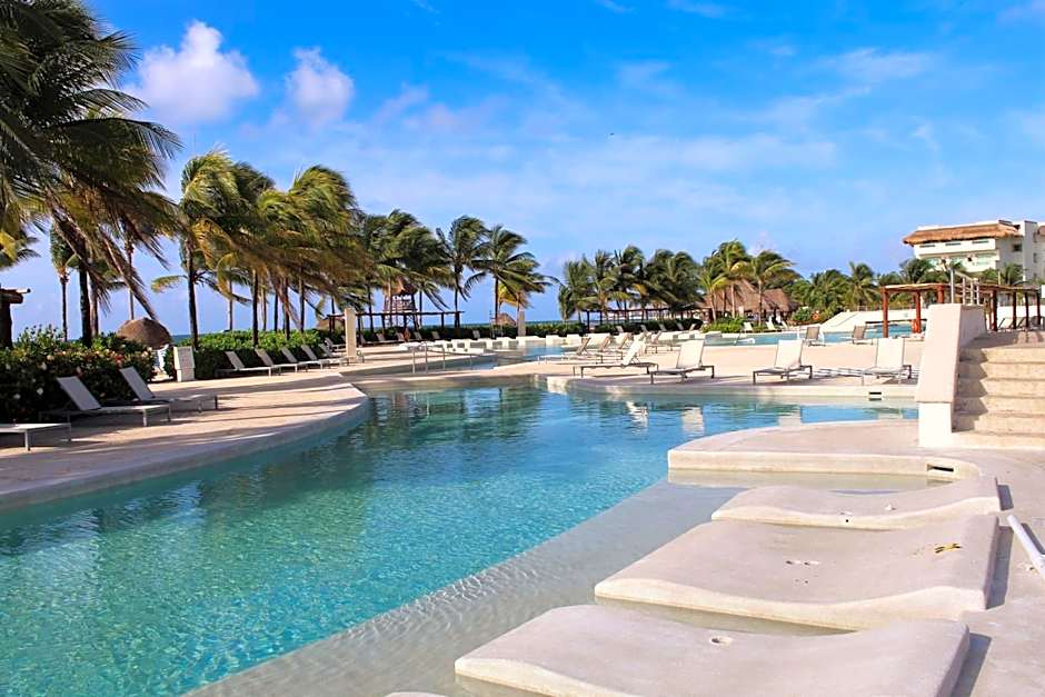 Blue Bay Grand Esmeralda - All Inclusive