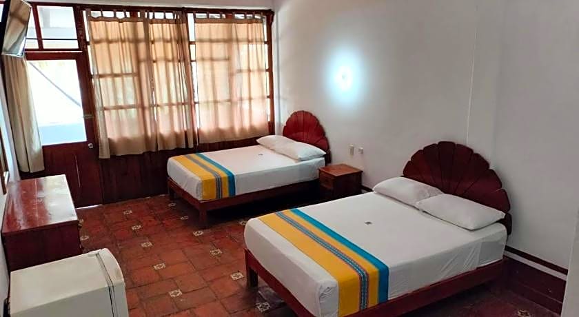 Hotel y Bungalows Acuario