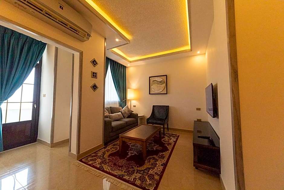 Petra Canyon Hotel