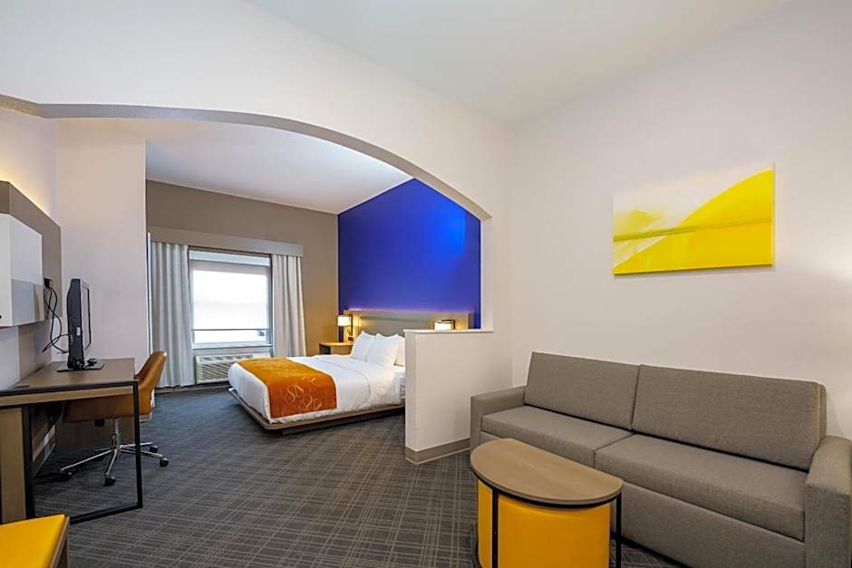 Comfort Suites University Drive