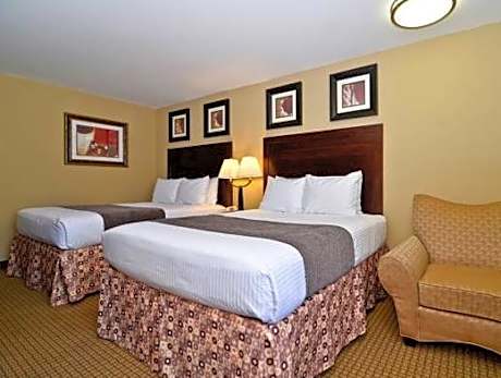 Queen Room with Two Queen Beds - Non Smoking