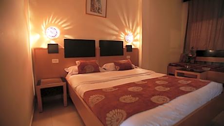 single with sea front room