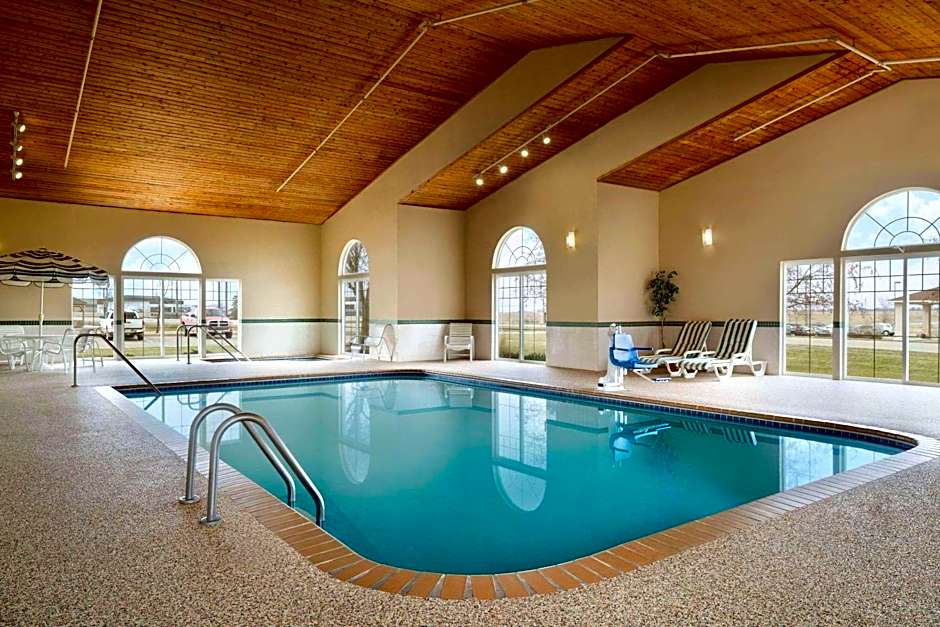 Country Inn & Suites by Radisson, Grinnell, IA