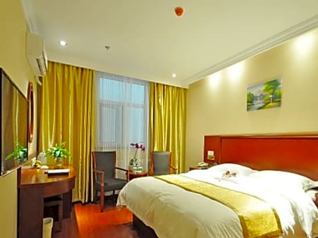 GTI - Business 1 Bed Room, 1.8M Bed