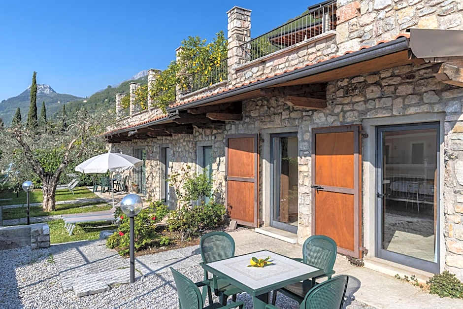 Residence Borgo Dei Limoni - Appartamenti con Garage