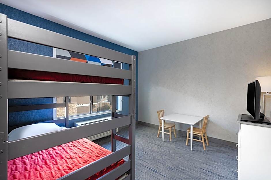 Holiday Inn Express and Suites Missoula By IHG