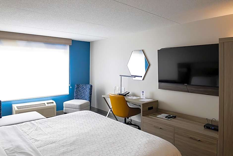 Holiday Inn Express Hotel & Suites Brockville By IHG