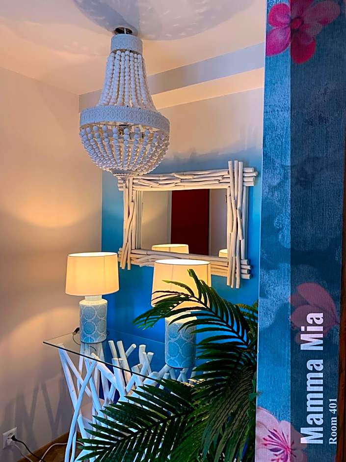 The Henry Self Check-In Guesthouse