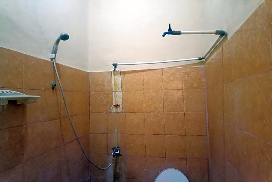 OYO 93766 Bunga Homestay Near Taman Lembah